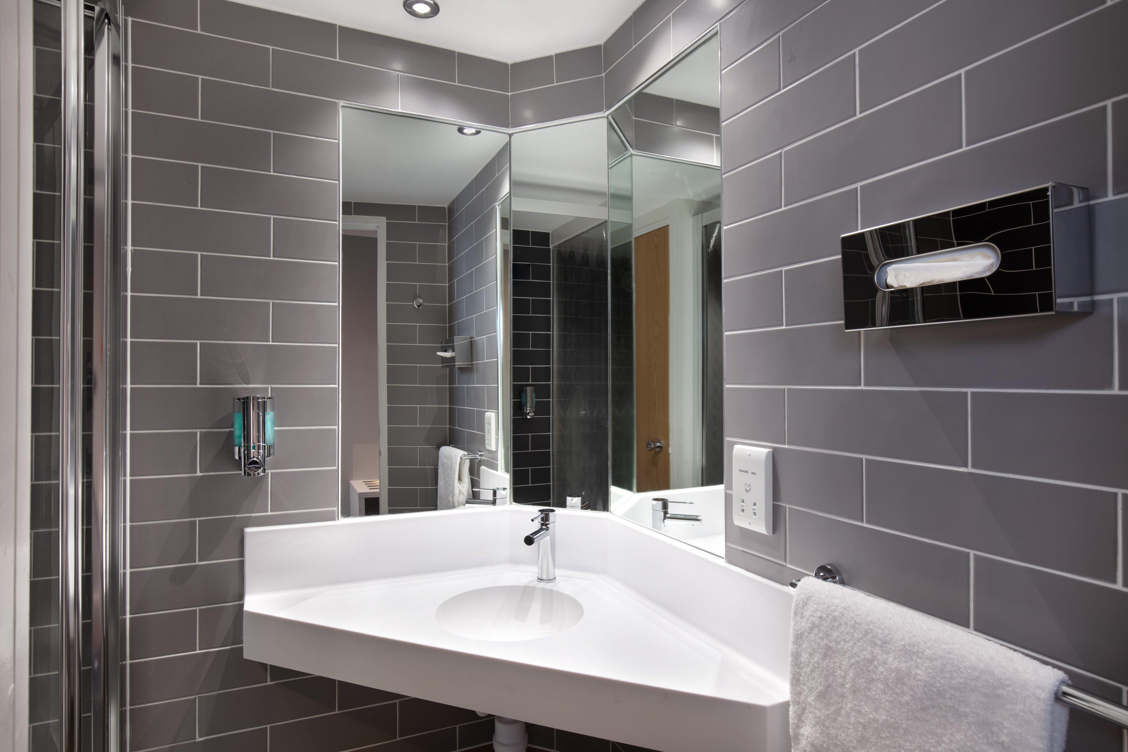 Express Strathclyde Park M74, Jct 5 By Ihg Hotel 3*